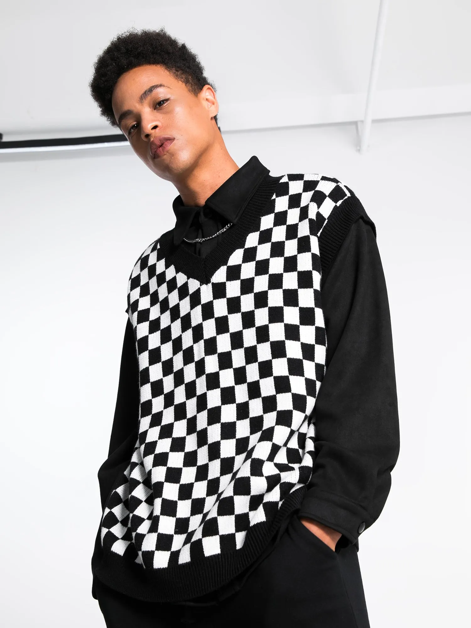 JUSTNOTAG Vintage Checkerboard Print Knitted Grandpa Sweaters Vest