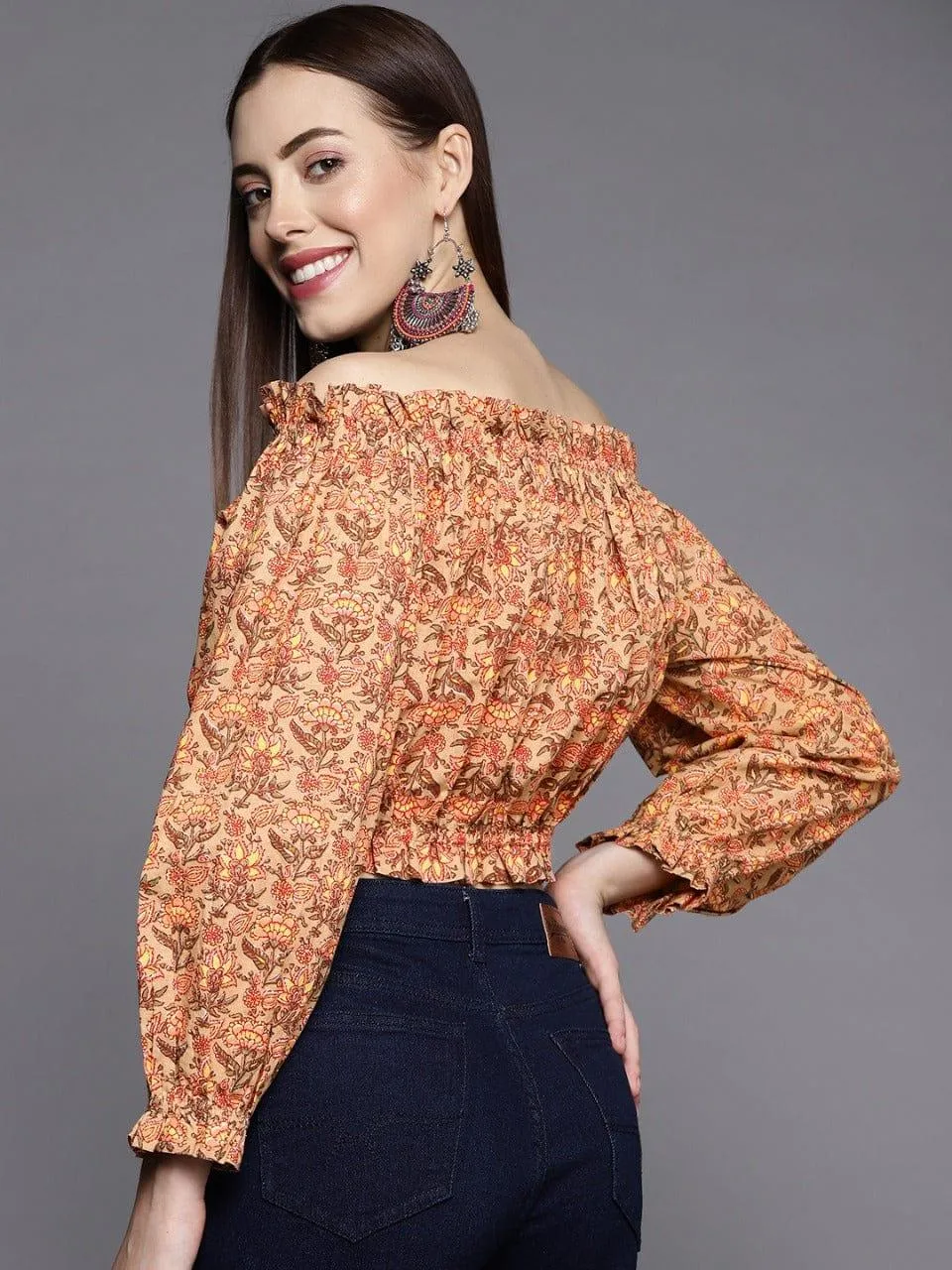 KSUT Beige & Yellow Printed Cotton Off-Shoulder Bardot Crop Top