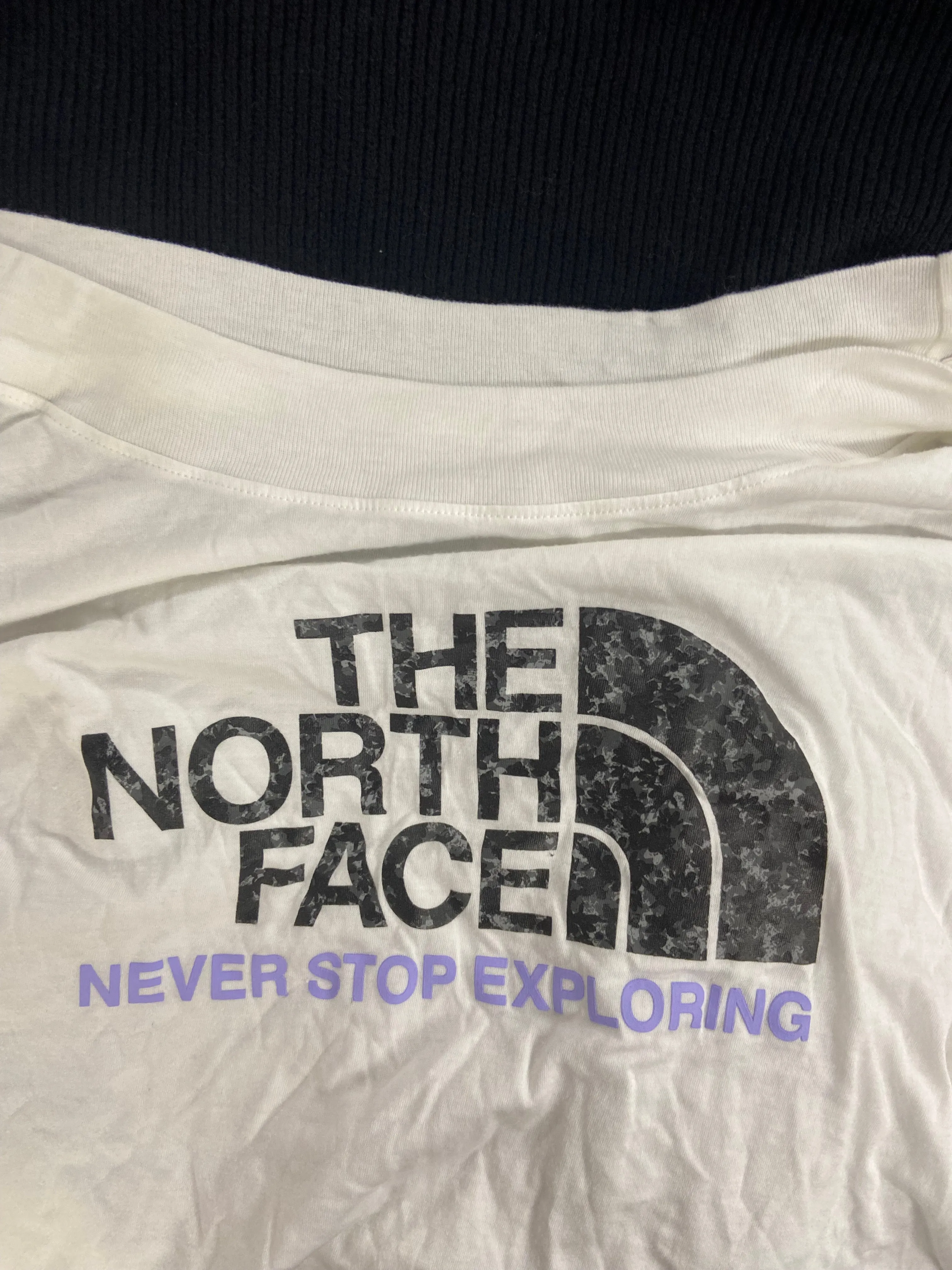 Women's Clothing Assorted Tops Wholesale Lot, THE NORTH FACE, VINCE CAMUTO, FREE PEOPLE, COTTON ON, 32 DEGREES and Others, 11 items, Shelf Pulls, MSRP $538