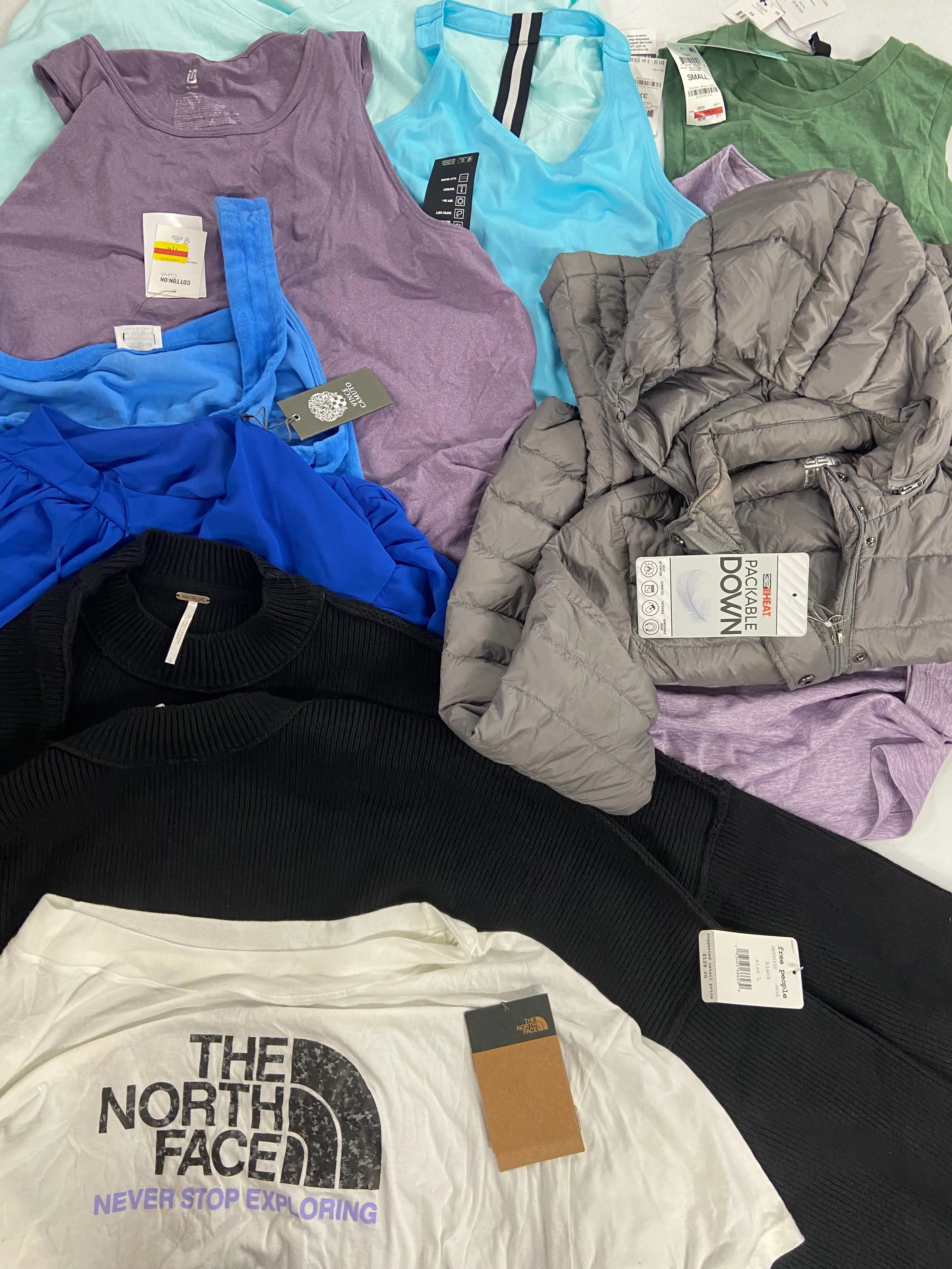 Women's Clothing Assorted Tops Wholesale Lot, THE NORTH FACE, VINCE CAMUTO, FREE PEOPLE, COTTON ON, 32 DEGREES and Others, 11 items, Shelf Pulls, MSRP $538